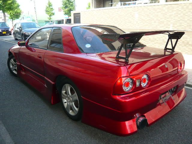 http://i428.photobucket.com/albums/qq1/ShaneMotorHead/Skyline%20GTR/P1080324.jpg