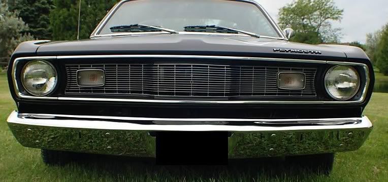 standard'72 Duster grille black car the emblem is missing in the center 