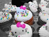 hello kitty,hello hikky cupcakes,cupcakes,sprincles,party,color splash